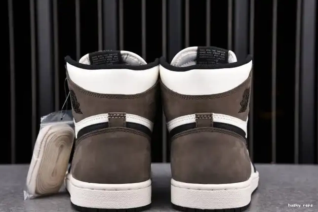 Cheap Husky MOCHA HIGH 555088-105 AIR DARK JORDAN 1 RETRO 0508